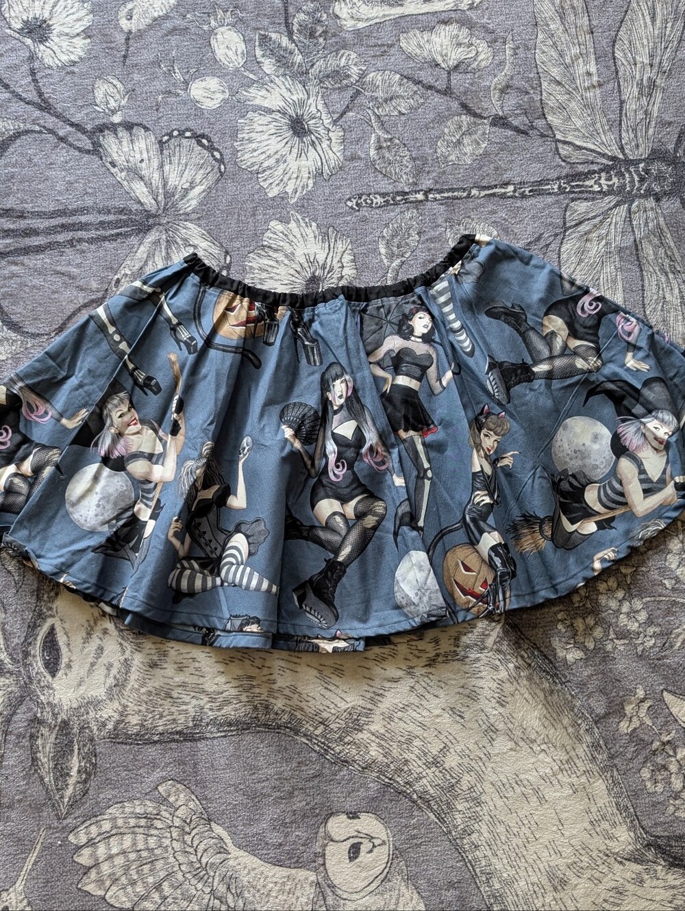 Handmade Goth Girl Corset Set - Picture 8 of 10